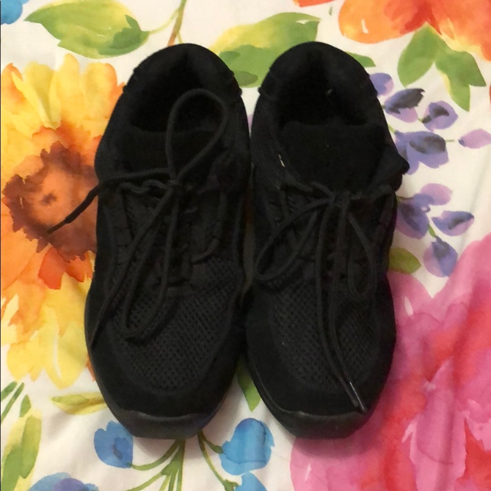 dance shoes